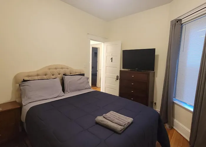 Queen Room